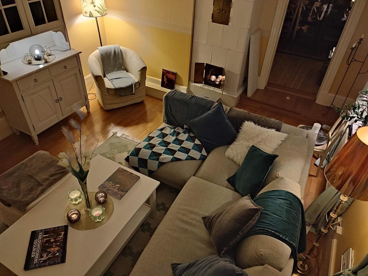 Den Unika Sekelskiftsvaningen. Apartman Norrtälje Kültér fotó