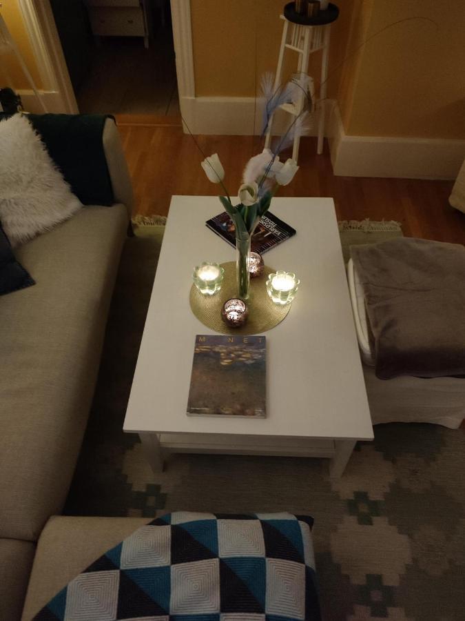 Den Unika Sekelskiftsvaningen. Apartman Norrtälje Kültér fotó